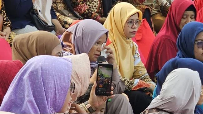 Kisah Nyata: Hidup Ibu-ibu Terpuruk Karena Suami Judol dan Utang Tak Terselesaikan